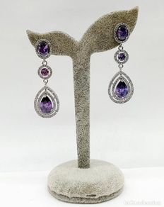 Joyeria: Espectaculares pendientes estilo art decó chapados en oro blanco 18k, circonitas y amatistas creadas
